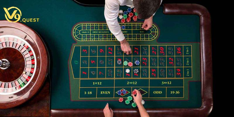 Luật chơi Roulette V9bet – Giải mã ma trận số học và xác suất sống còn 1 Giao diện bàn cược Roulette châu Âu với tỷ lệ House Edge 2.7% t